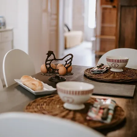 Studio De Plain-pied Avec Terrasse Et Jardin