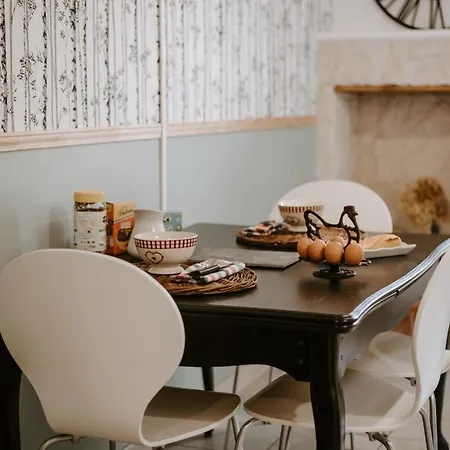 Apartment Studio De Plain-pied Avec Terrasse Et Jardin *