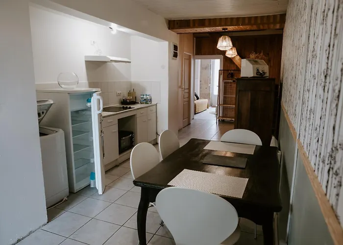 아파트 Studio De Plain-pied Avec Terrasse Et Jardin