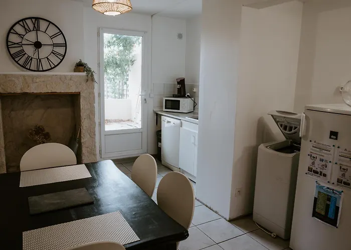 Studio De Plain-pied Avec Terrasse Et Jardin * Saint-Meard-de-Gurcon